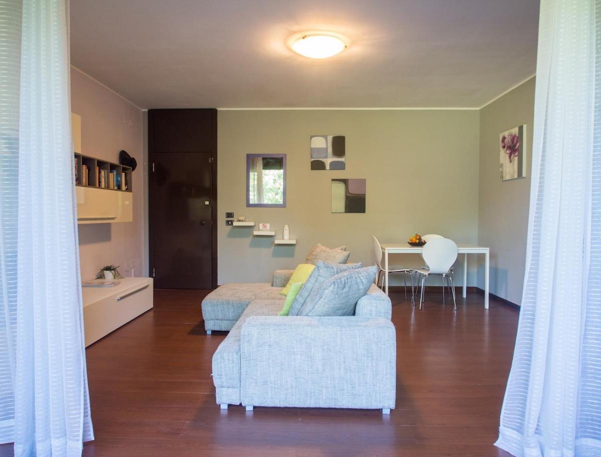 Casa Vacanze Tigli 312 Basiglio Exteriör bild