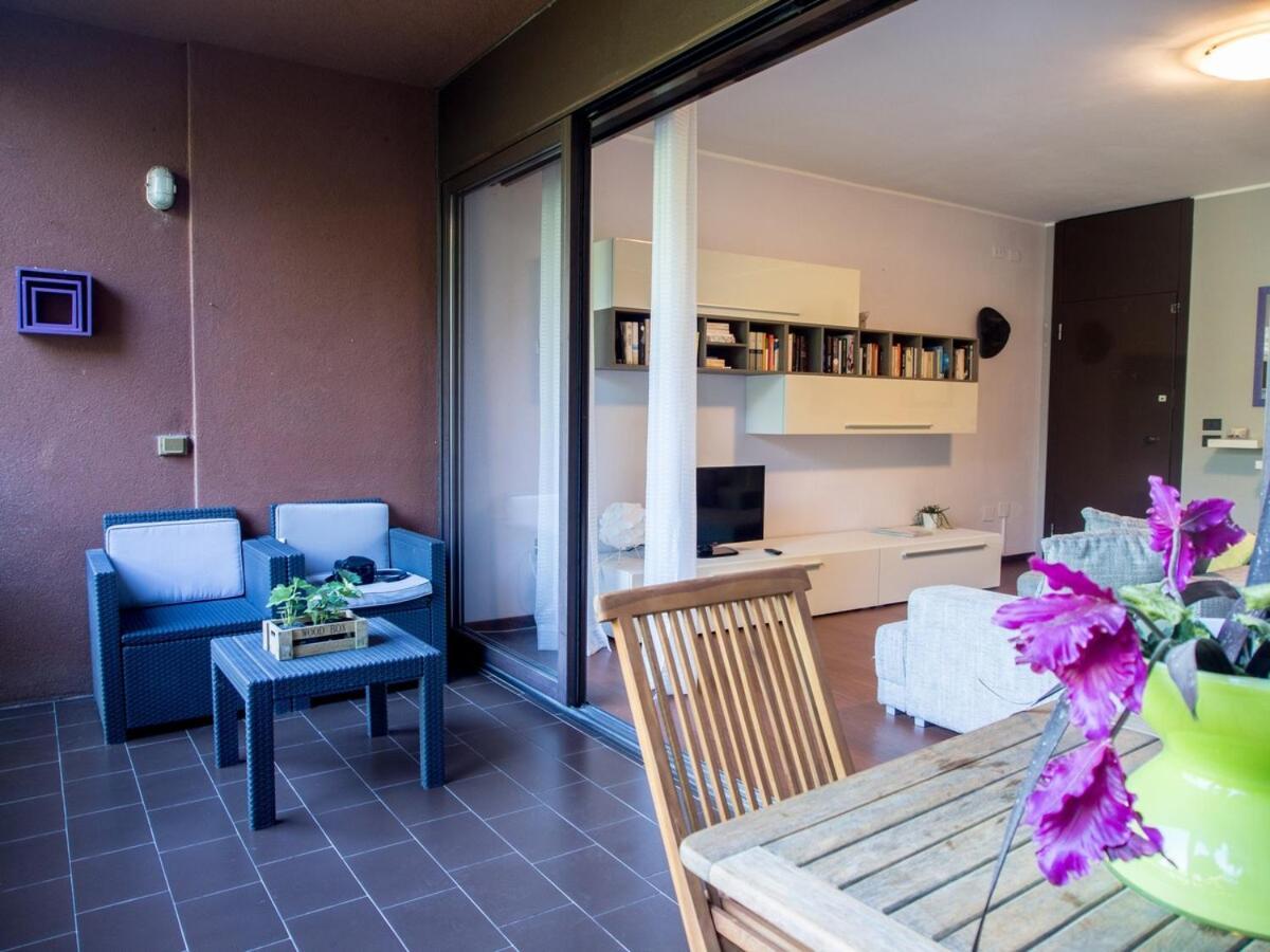 Casa Vacanze Tigli 312 Basiglio Exteriör bild