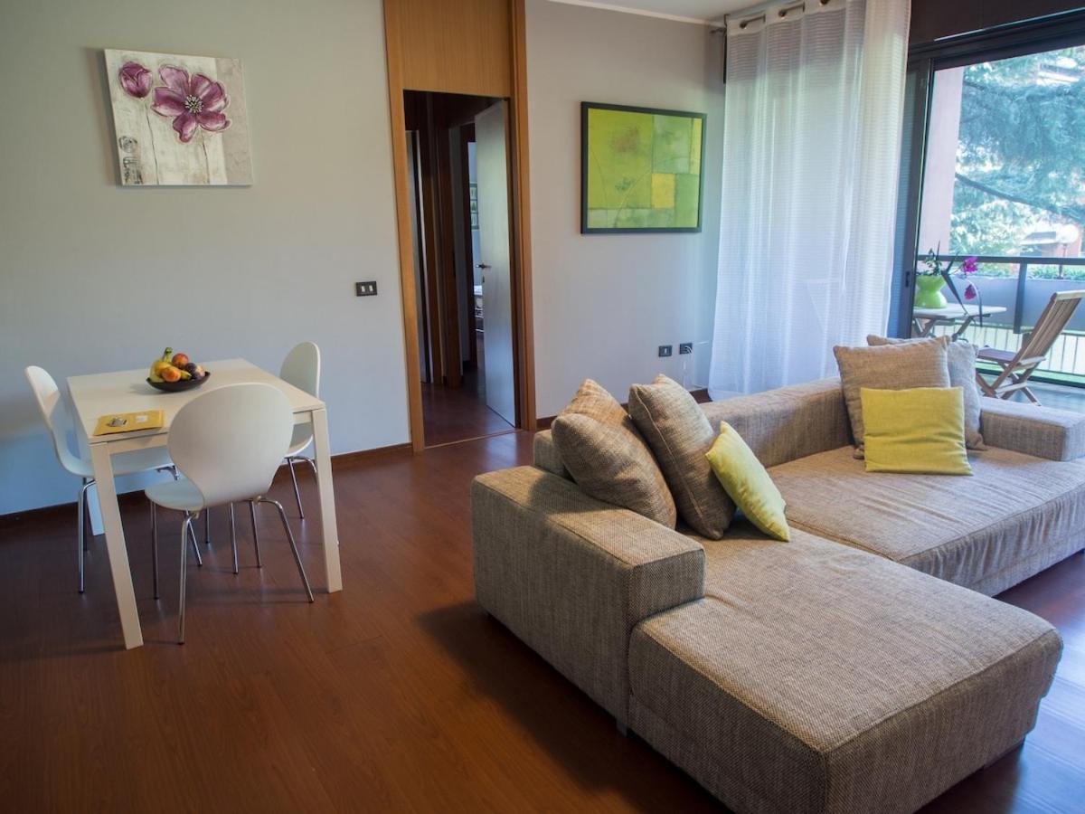 Casa Vacanze Tigli 312 Basiglio Exteriör bild